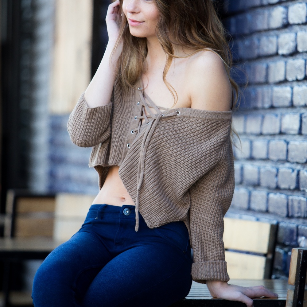 Poplooks Crop Sweater - Picture 1 of 4